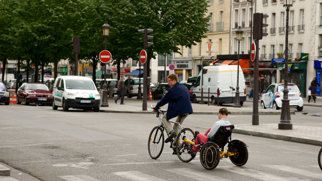 19e arrondissement montrant scènes de rue et cyclisme sur route