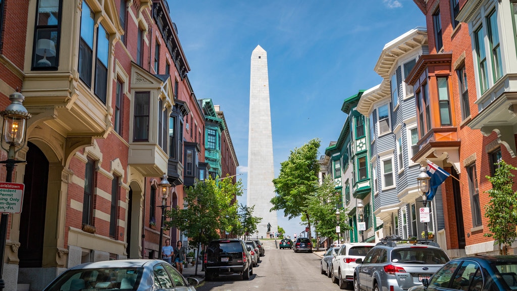 Bunker Hill Monument ofreciendo un monumento