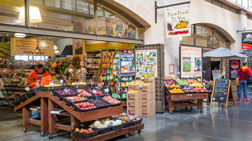 San Francisco ofreciendo mercados, señalización y vistas interiores