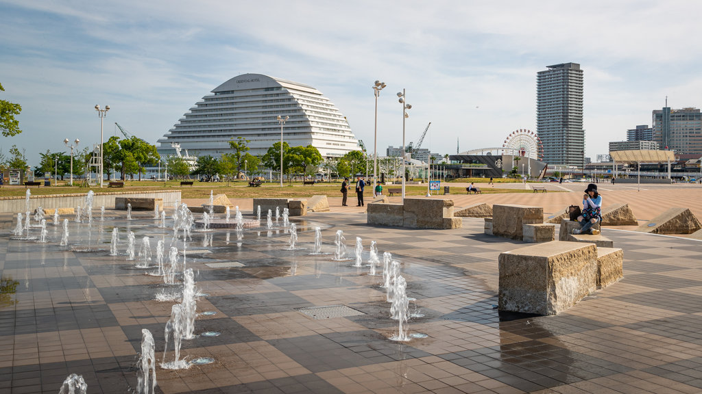 Parque de Meriken mostrando uma fonte e uma praça ou plaza