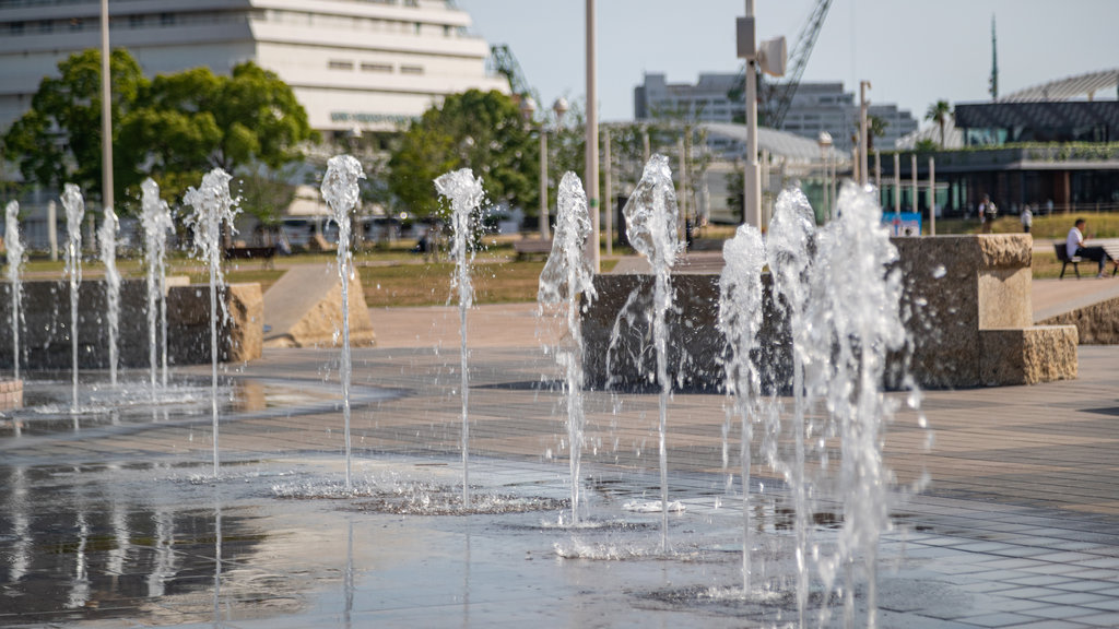 Parque Meriken ofreciendo una fuente