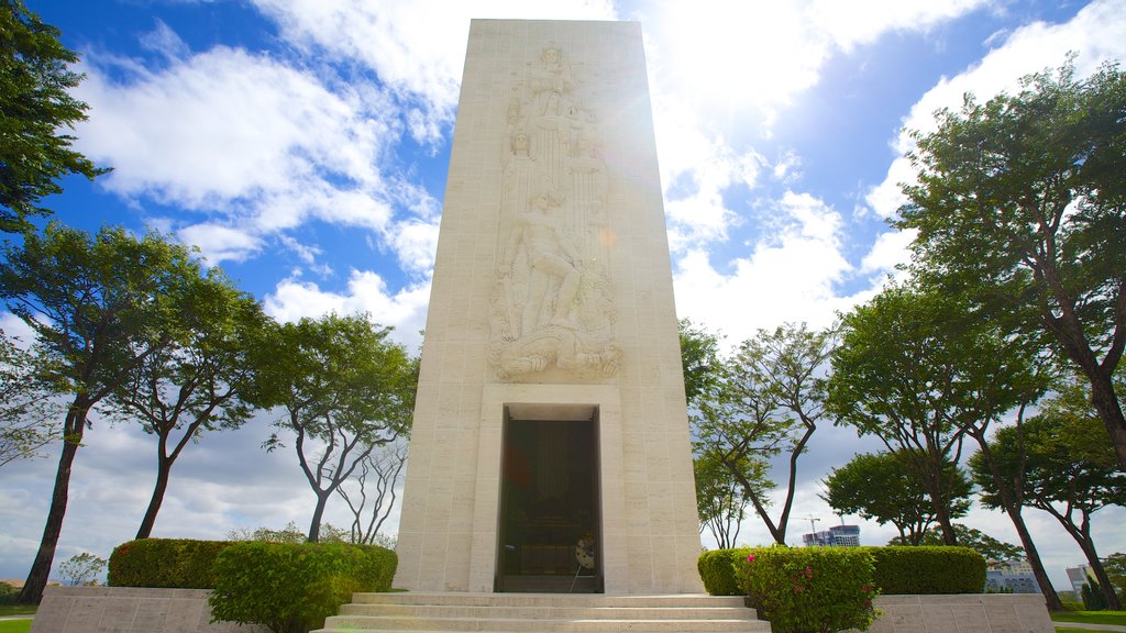 Manila showing a cemetery and a monument