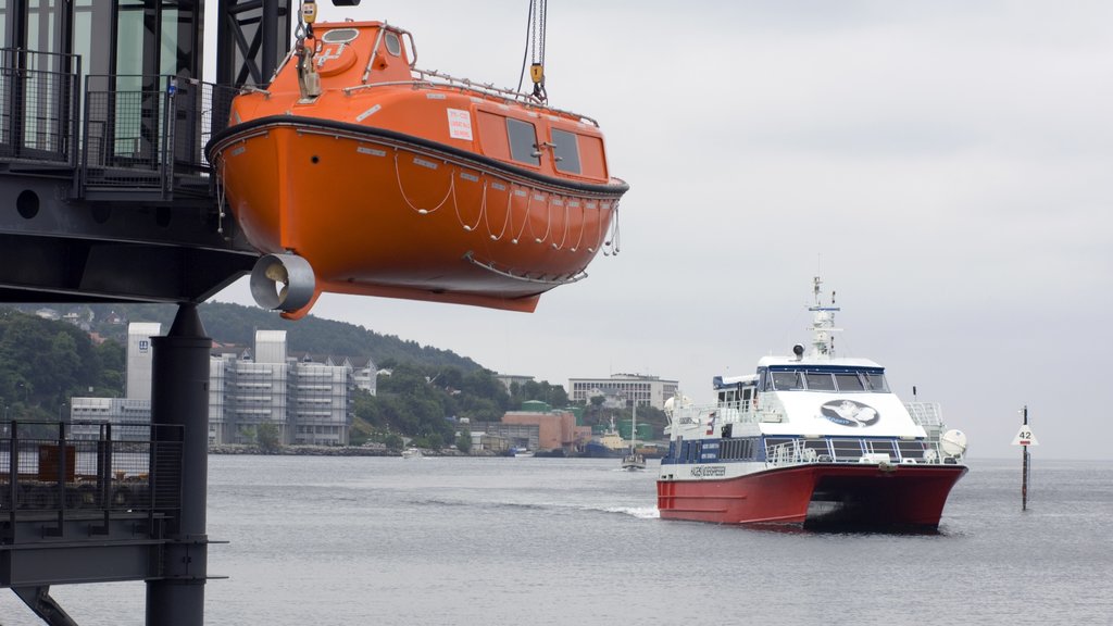 Norwegian Petroleum Museum showing a ferry, a coastal town and boating