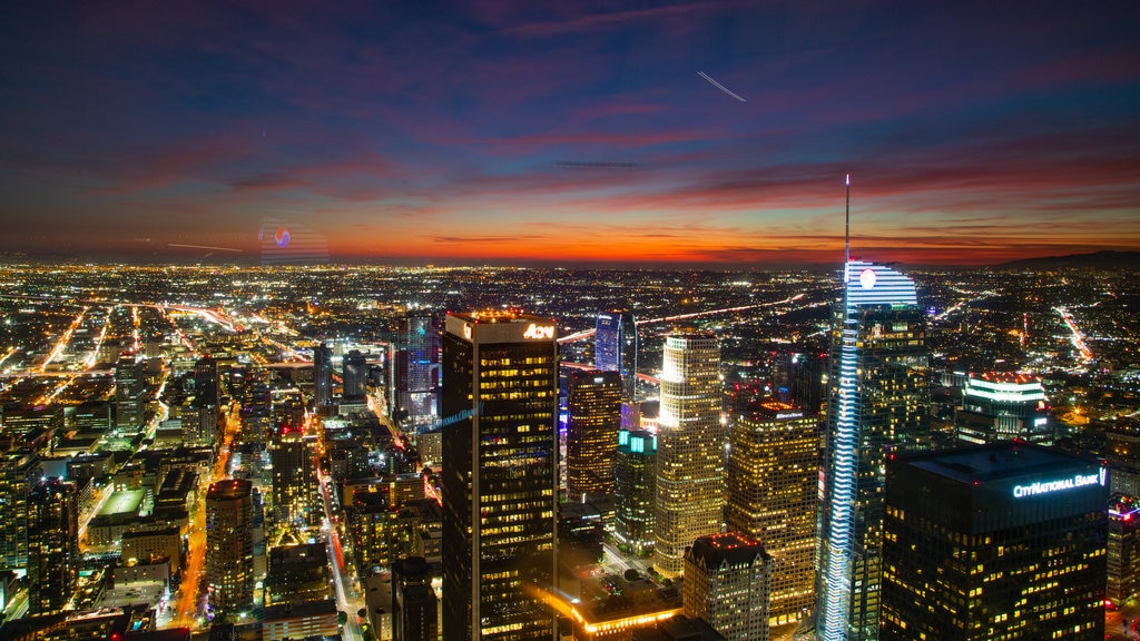 OUE Skyspace LA which includes landscape views, night scenes and a skyscraper