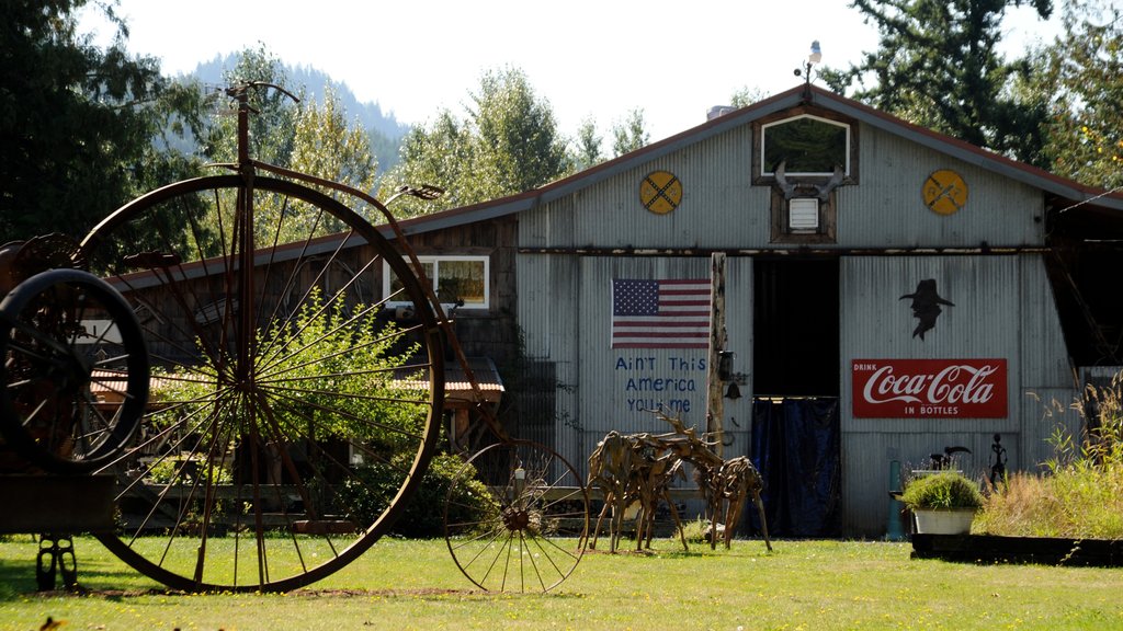 Ashford que incluye granja y señalización