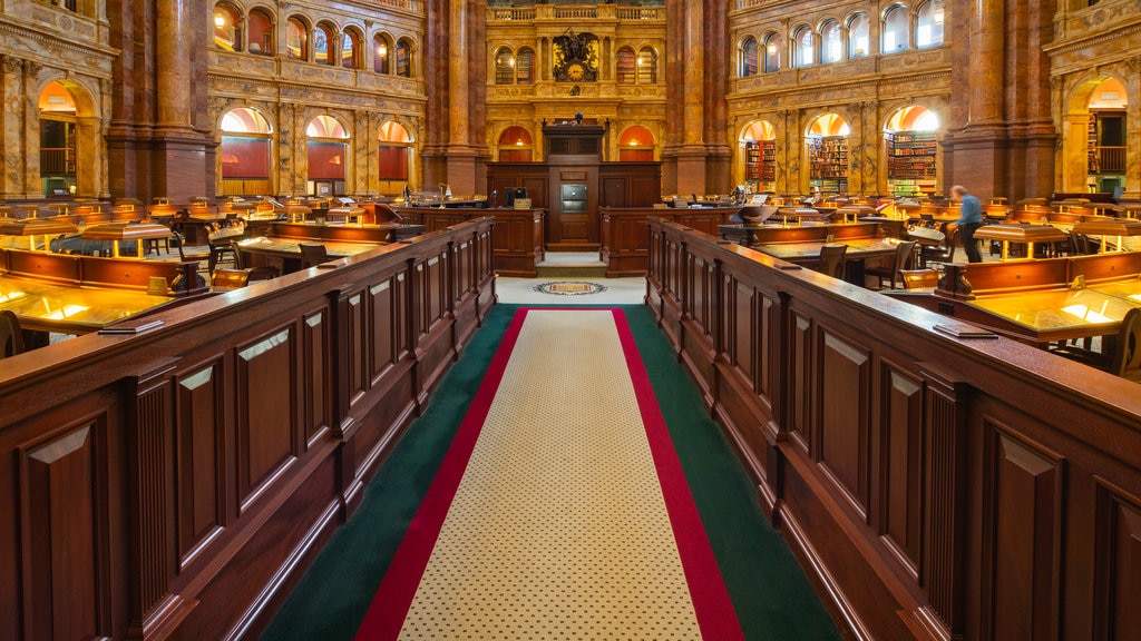 Biblioteca del Congreso que incluye vista interna, un edificio administrativo y elementos patrimoniales