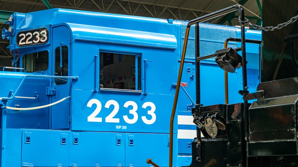 Museu ferroviário da Pensilvânia caracterizando elementos de patrimônio e itens de ferrovia