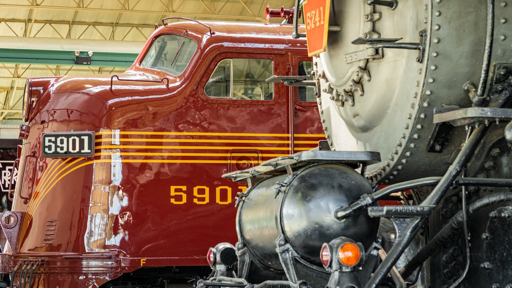 Railroad Museum of Pennsylvania showing interior views, railway items and heritage elements