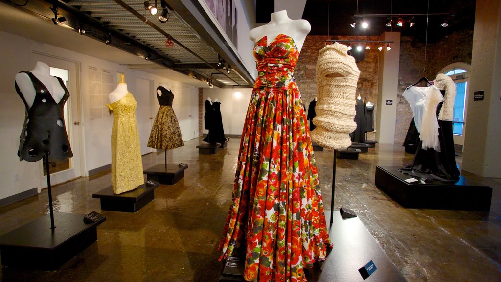 Bonsecours Market showing fashion and interior views