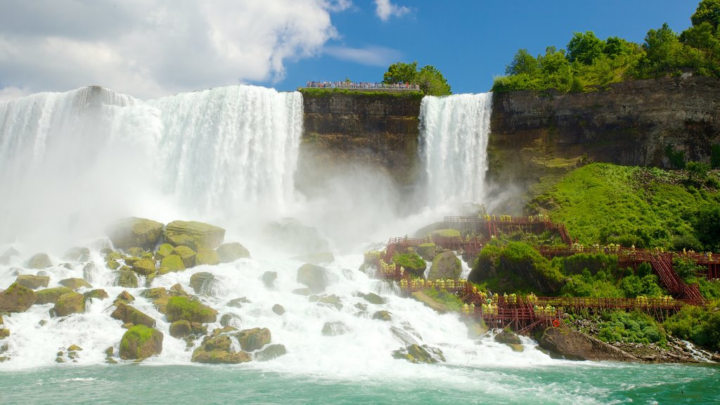 Maid of the Mist showing a waterfall and views