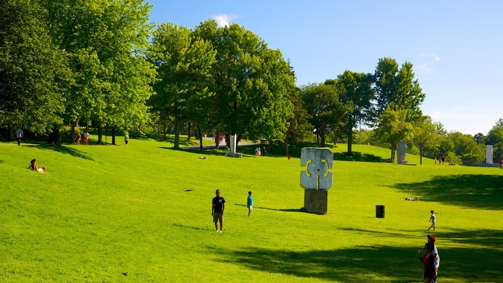 Mount Royal Park featuring outdoor art and a garden