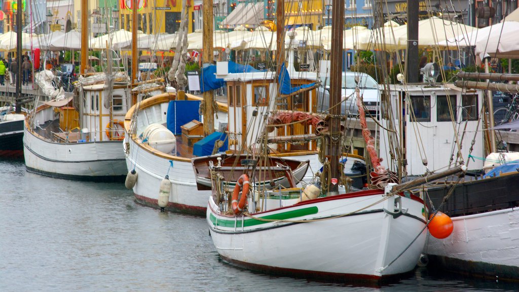 Nyhavn showing a city, a bay or harbor and a marina