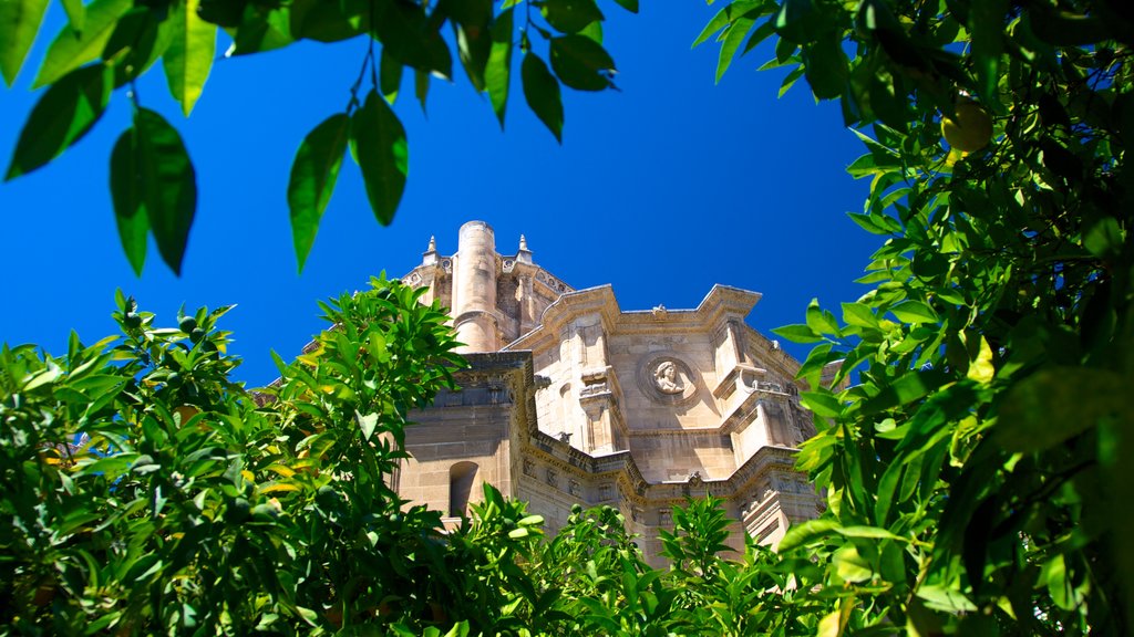 San Jeronimo Monastery showing a church or cathedral and heritage architecture