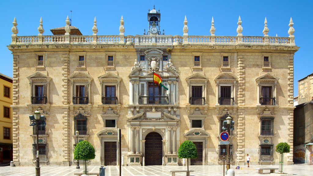 Plaza Nueva featuring a square or plaza, heritage architecture and an administrative buidling