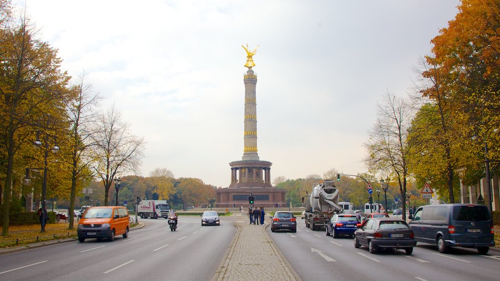 Columna de la Victoria mostrando imágenes de calles, hojas de otoño y un monumento