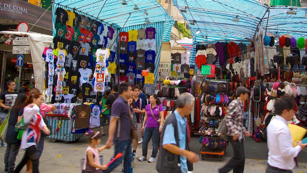 Ladies\' Market menampilkan pasar dan papan petunjuk