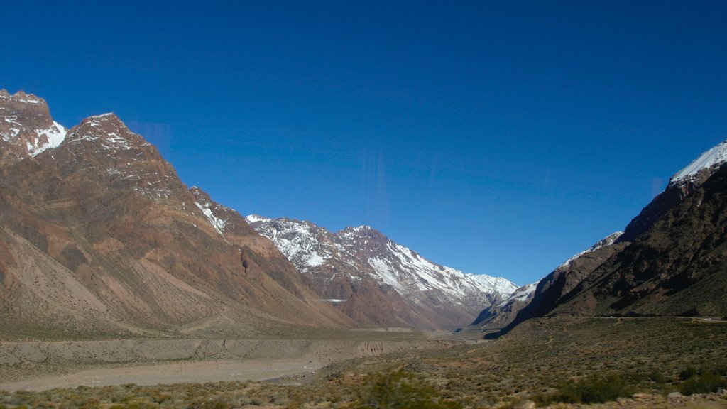 Mendoza Wine Region showing mountains and landscape views