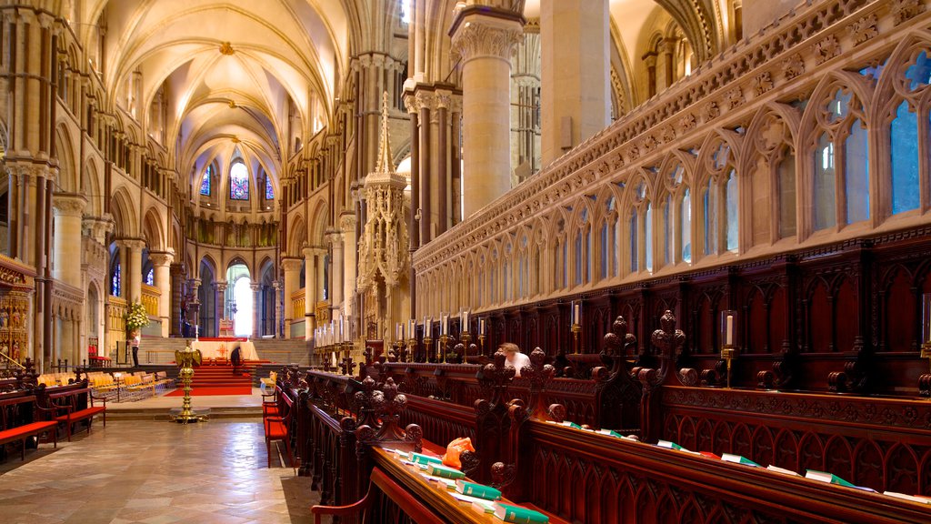 Canterbury Cathedral showing interior views, religious elements and a church or cathedral