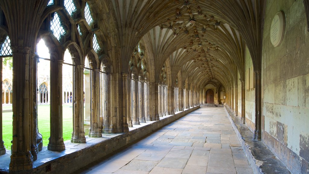 Canterbury Cathedral which includes religious aspects, heritage architecture and interior views