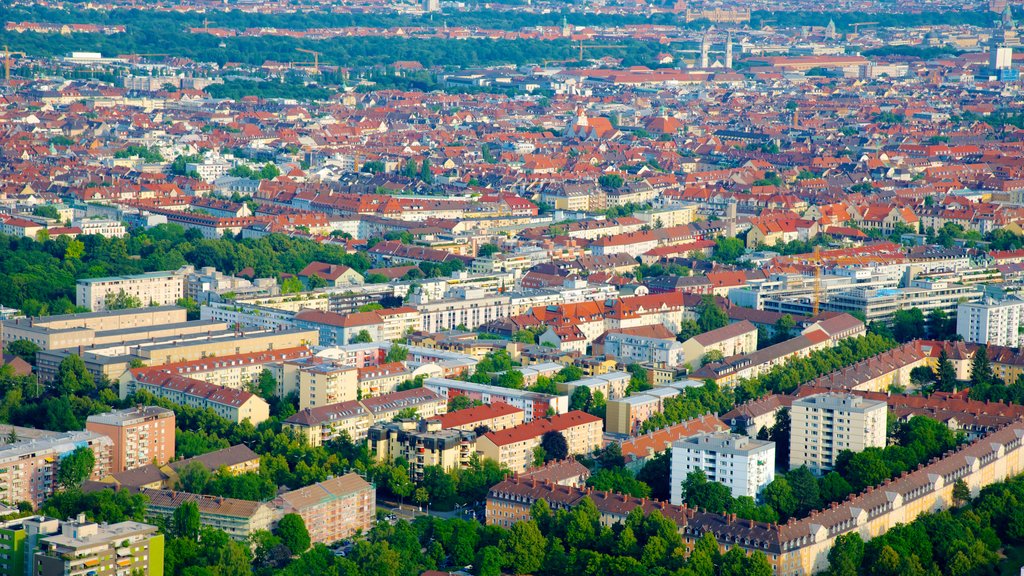 Torre Olimpica che include città e architettura d\'epoca