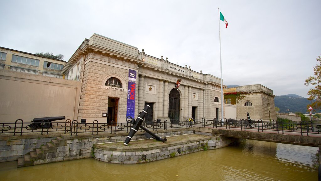 Museo Tecnico Navale showing a bridge and heritage elements