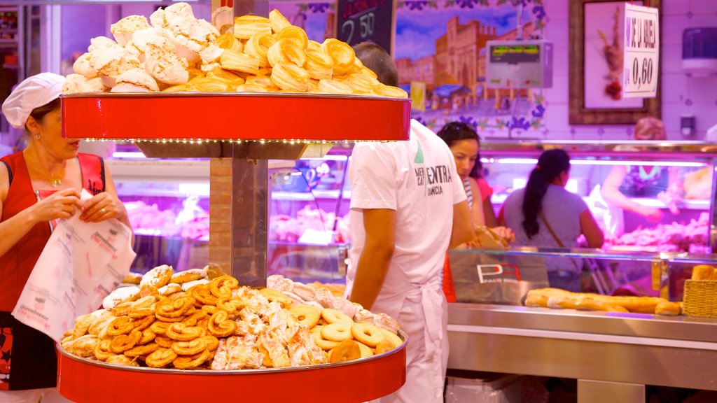 Mercado Central que inclui mercados, vistas internas e comida