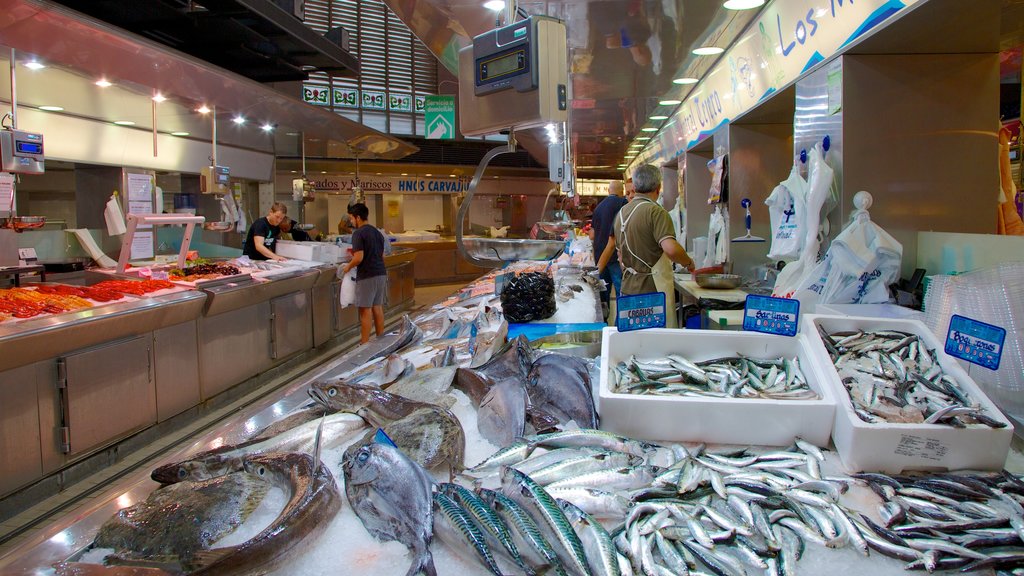 Mercado Central ofreciendo vistas interiores, comida y mercados