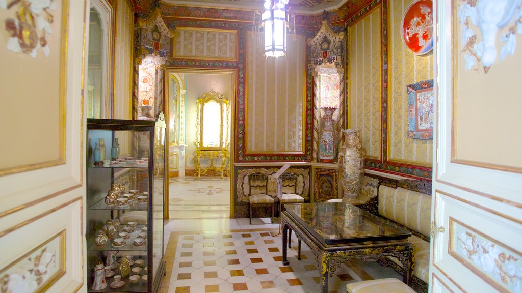 Palacio del Marques de Dos Aguas showing interior views, art and château or palace