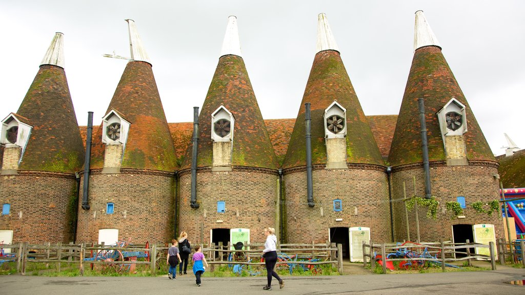 Hop Farm Family Park which includes farmland and heritage architecture