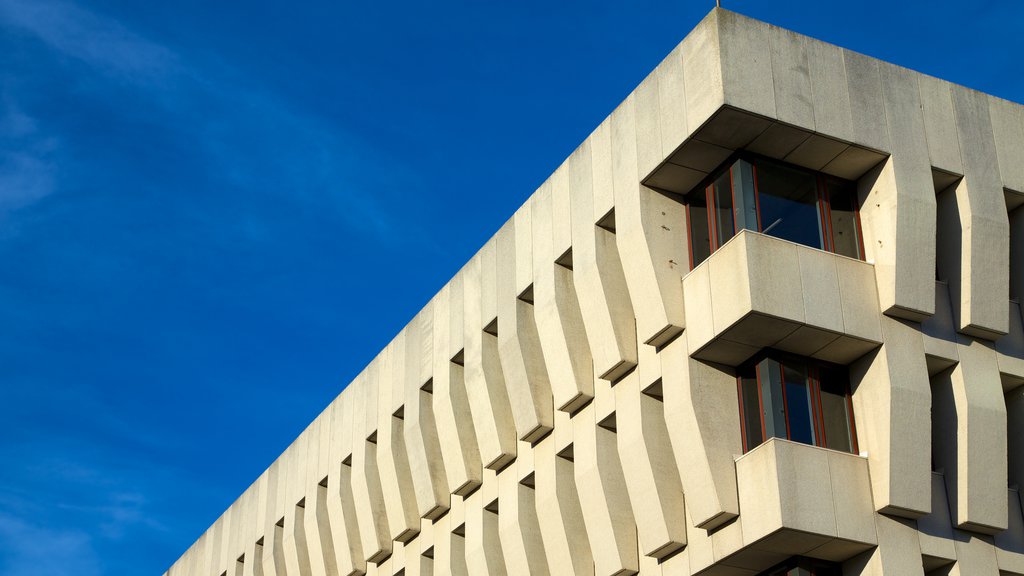 Biblioteca Nacional que inclui arquitetura moderna