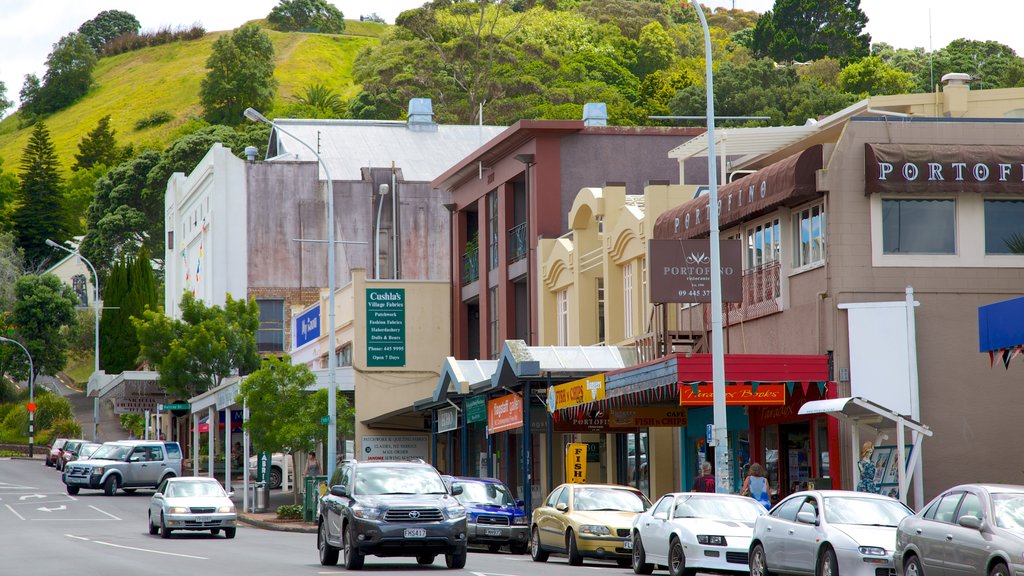 Devonport showing street scenes