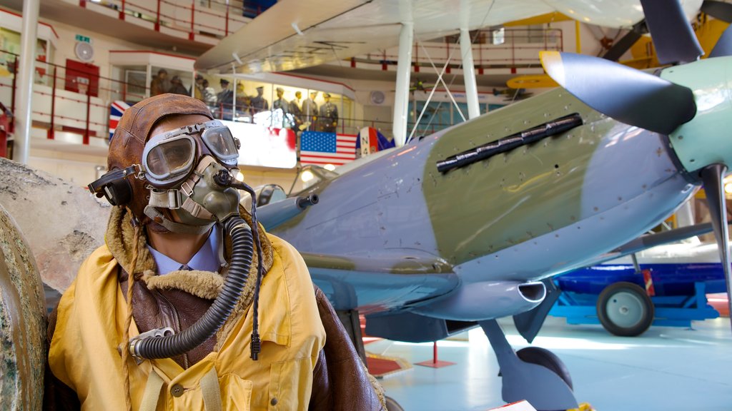 Solent Sky Museum showing interior views and aircraft