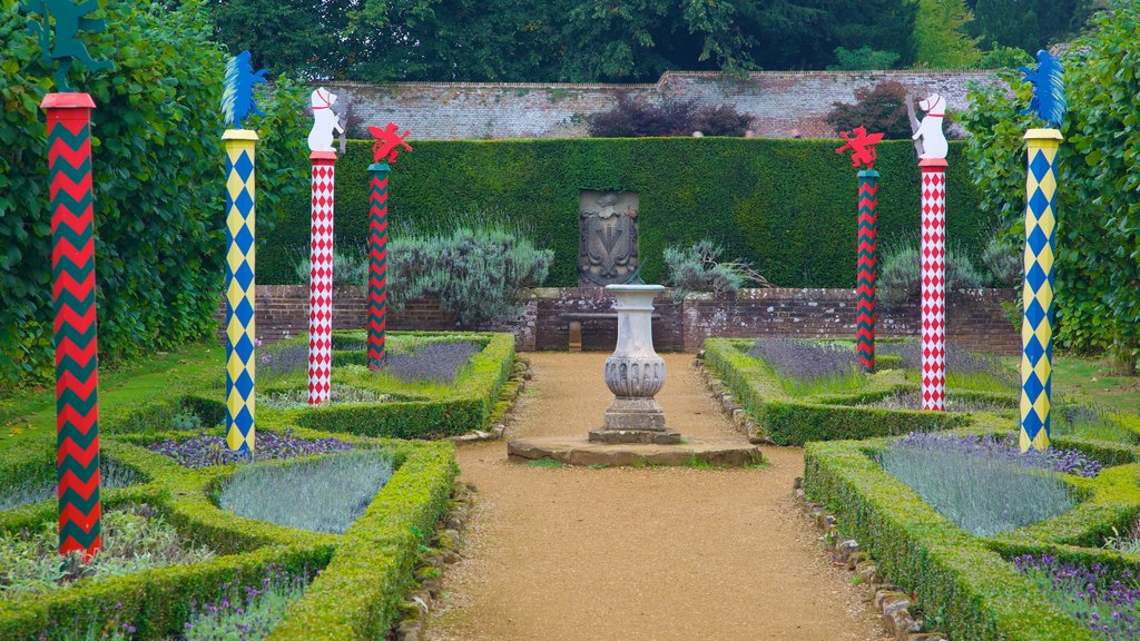 Penshurst Place and Gardens showing a garden