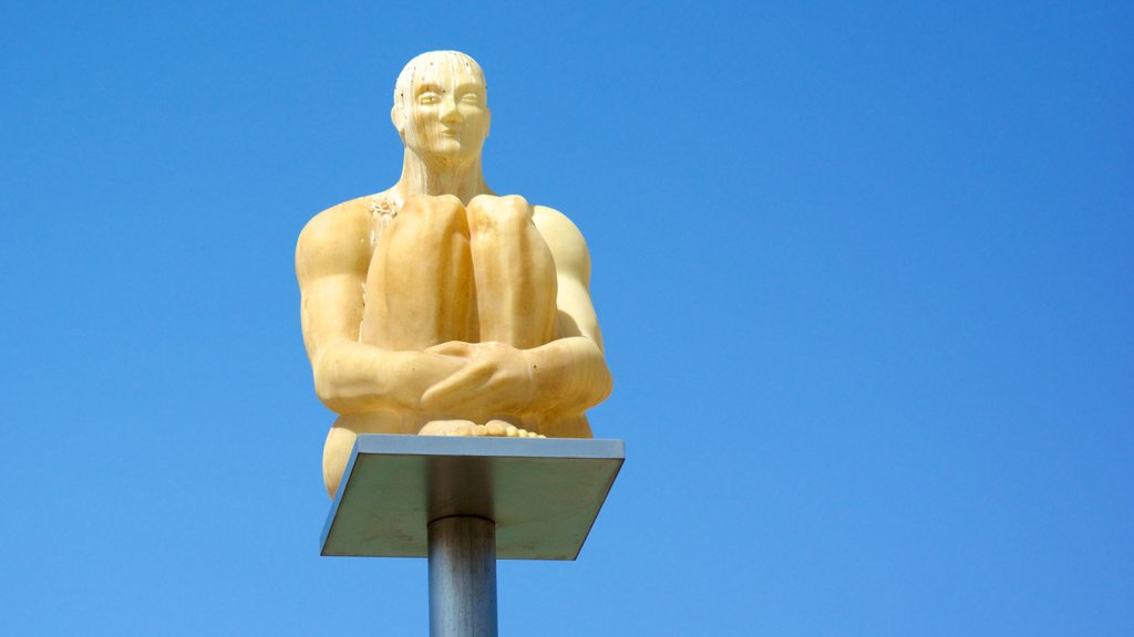 Place Massena que inclui arte ao ar livre e uma estátua ou escultura