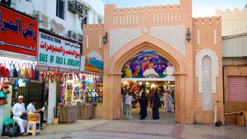 Muttrah Souq showing shopping, a city and markets