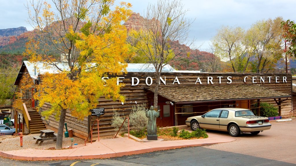 Sedona Art Center mostrando sinalização