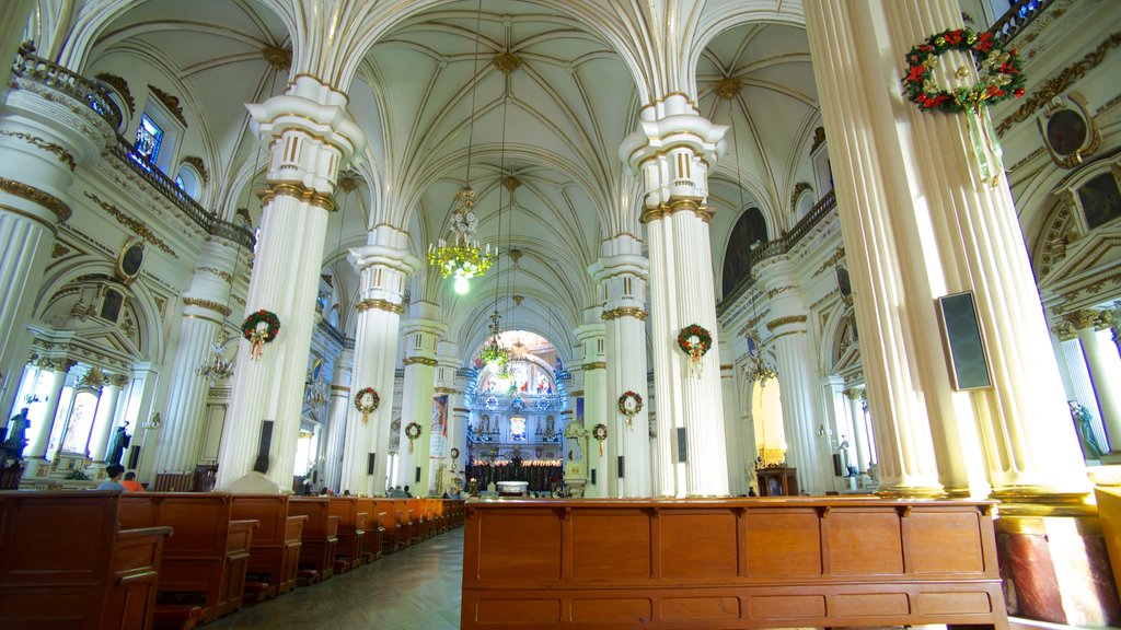 Catedral Metropolitana showing heritage architecture, religious elements and interior views