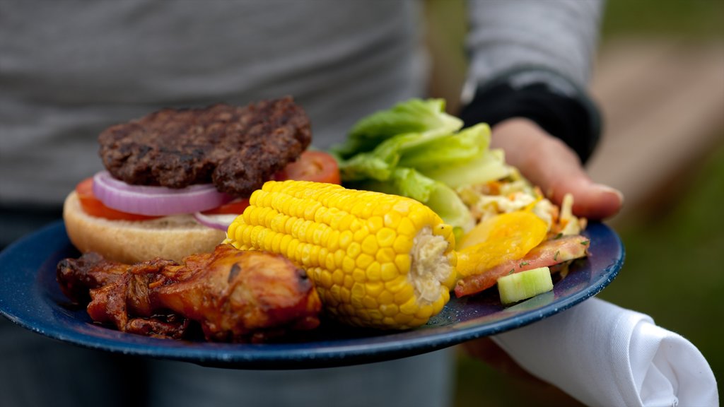 Big Sky Resort showing food