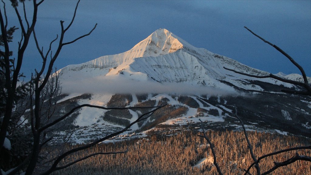 Big Sky Resort showing mountains, landscape views and snow