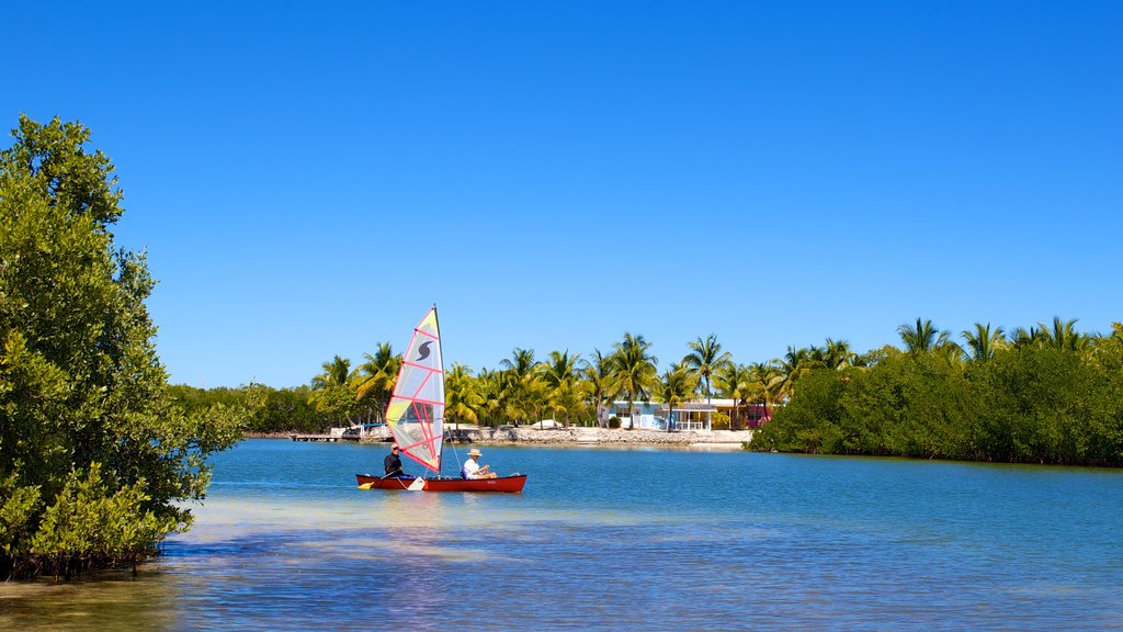 Marathon showing a river or creek, sailing and general coastal views