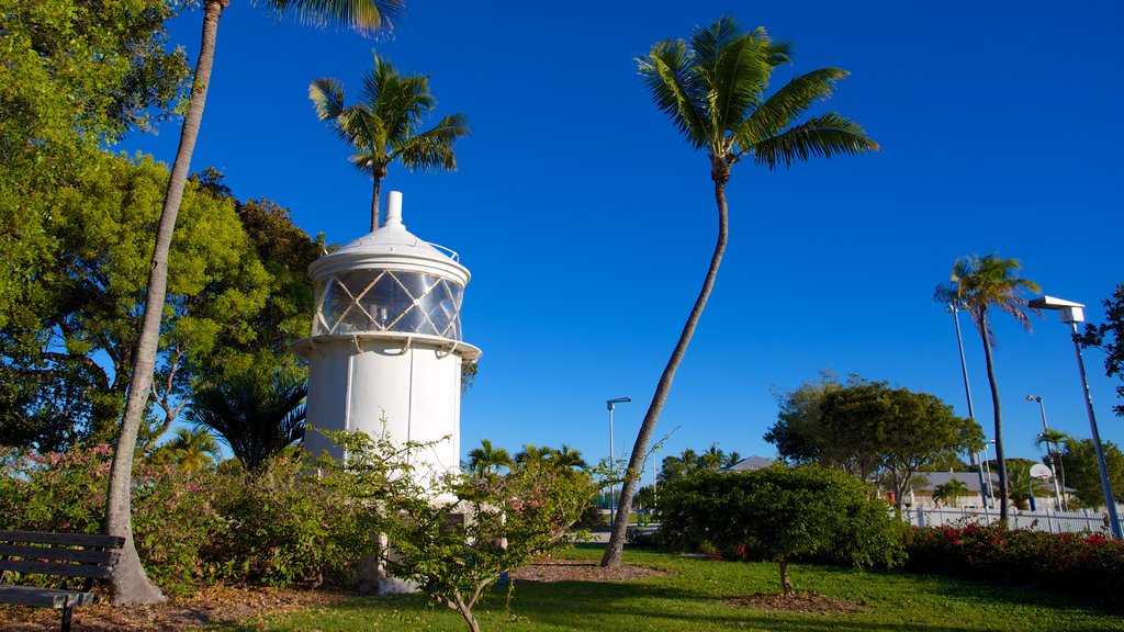 Founders Park showing a lighthouse and a garden