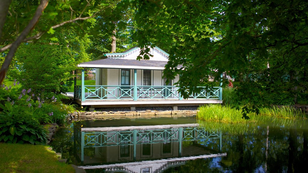 Halifax Public Gardens inclusief een vijver