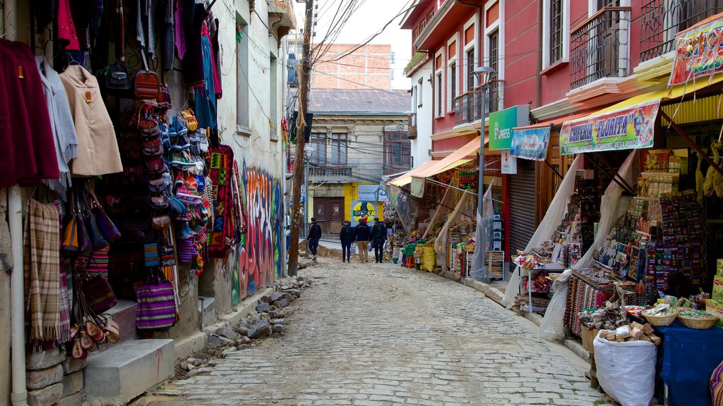 Mercado de las Brujas mostrando imágenes de calles y mercados