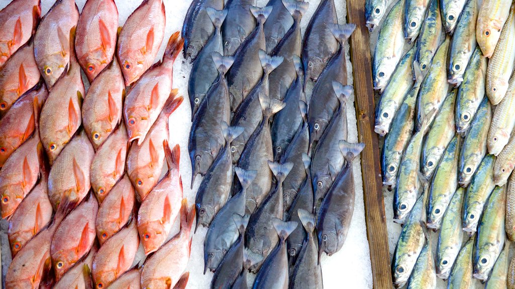 Papeete Market showing markets