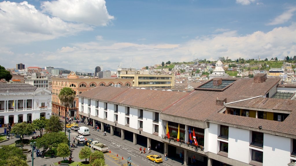 Plaza de la Independencia que incluye una ciudad