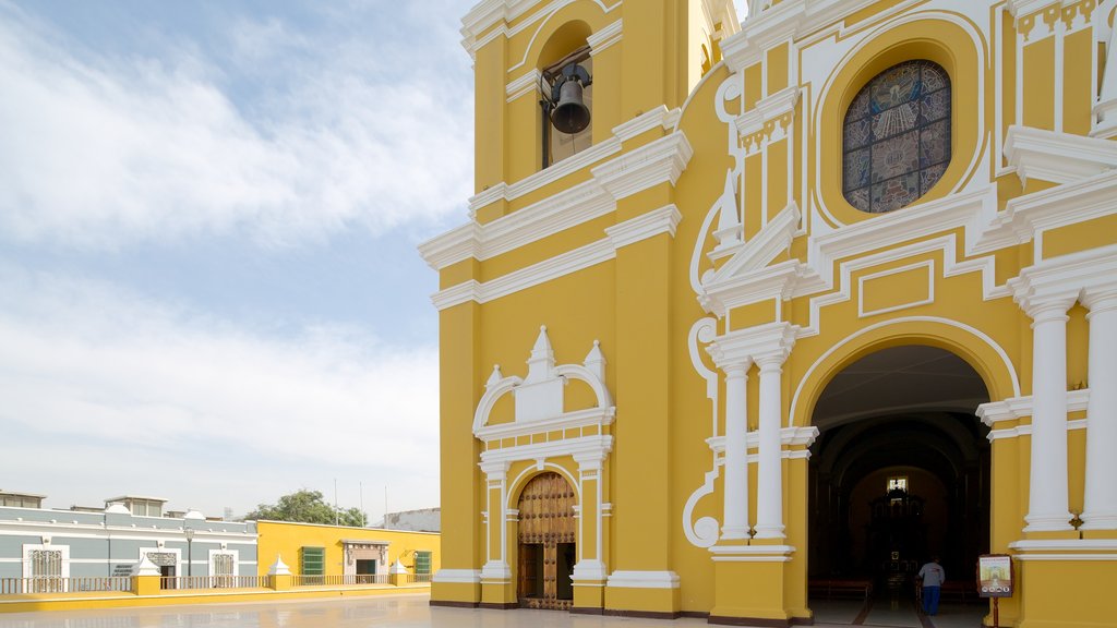 Trujillo Cathedral featuring a church or cathedral and heritage architecture