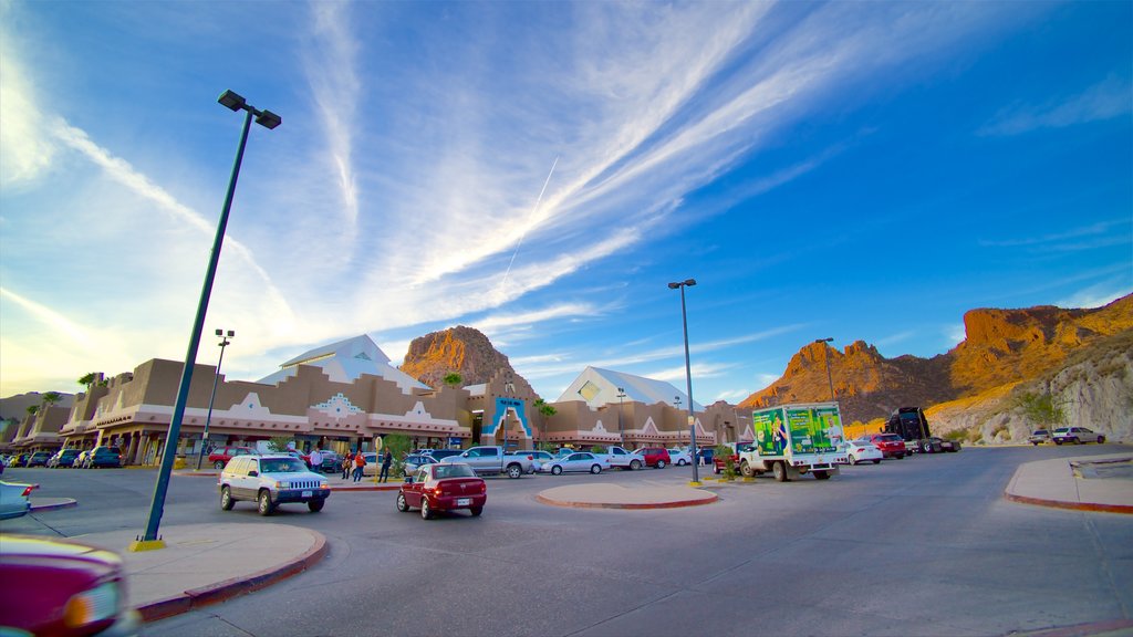 Guaymas which includes street scenes