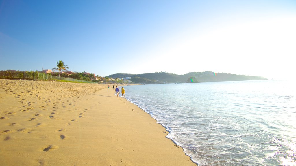 Zaachila Beach which includes a beach