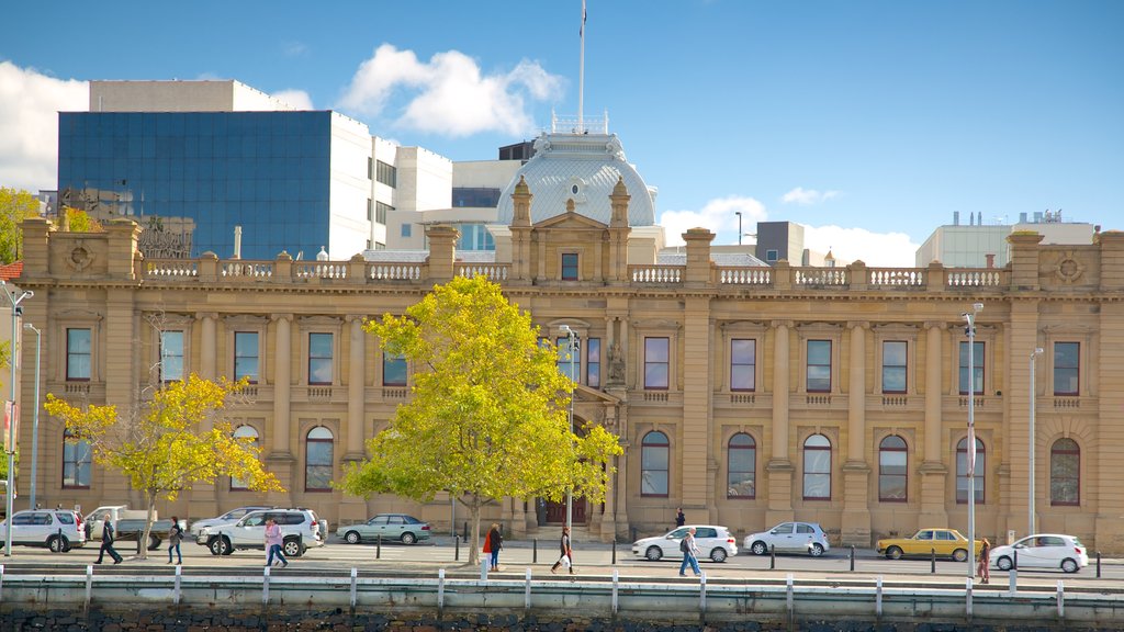 Constitution Dock featuring a city and street scenes