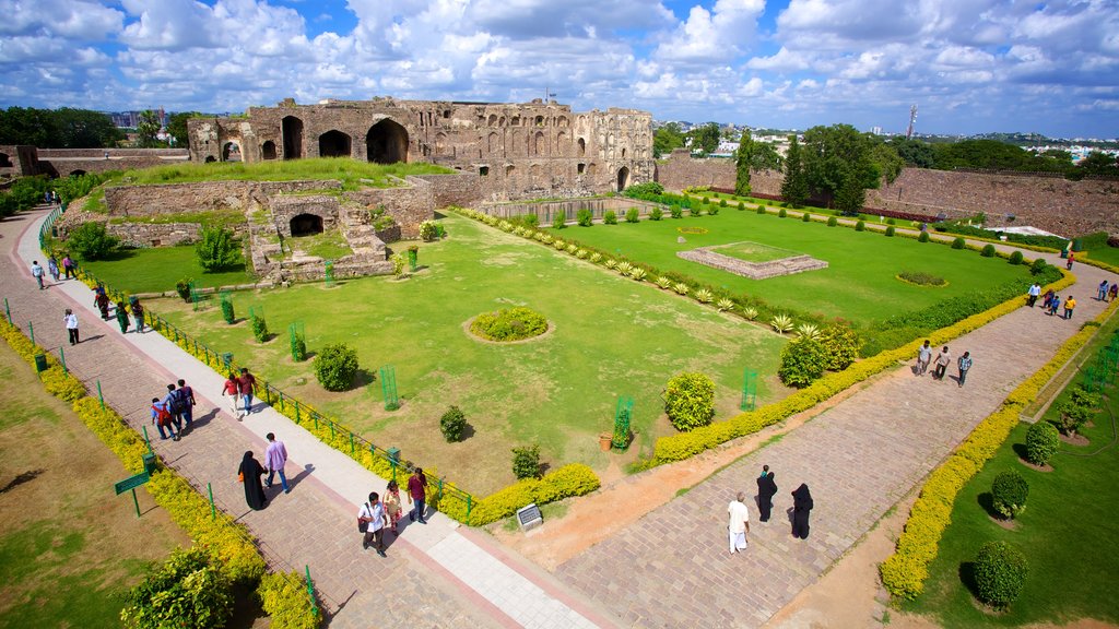 Golconda Fort showing a garden and heritage elements